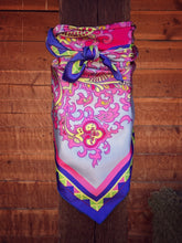 Load image into Gallery viewer, Show stopper!! Fun &amp; colorful
